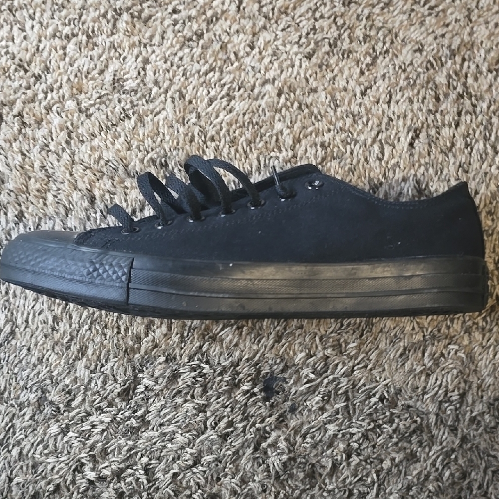 Converse Black Canvas Sneakers Classic Design
